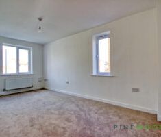 3 BEDROOM House - Semi-Detached - Photo 1