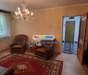 Apartament 3 camere Berceni etaj 1/4 - Fotografie 2