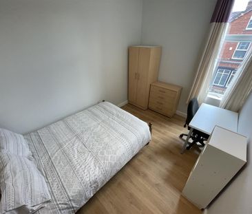 Chestnut Avenue, Hyde Park, LS6 1BA, Leeds - Photo 6