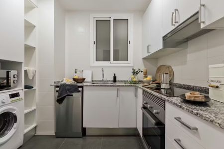 Carrer de Floridablanca, Barcelona, Catalonia 08015 - Photo 3