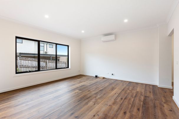 Townhouse Living with Modern Comfort - Photo 1