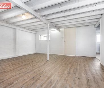 Modern and Spacious Marvel - Photo 2