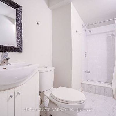 Specious 4Bedroom Whole House Near Don Mills & Steeles! - Photo 4