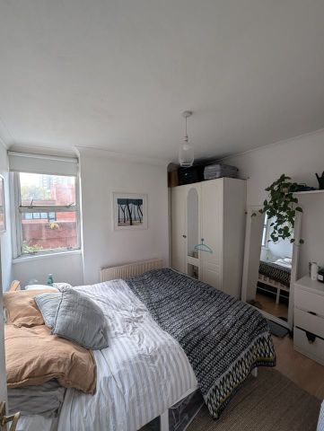2 Bed Flat, Agincourt Road, NW3 - Photo 4