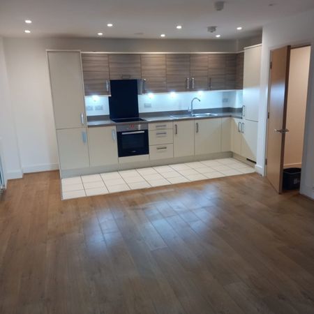 2 Bed Flat, Centenary Plaza, SO19 - Photo 3