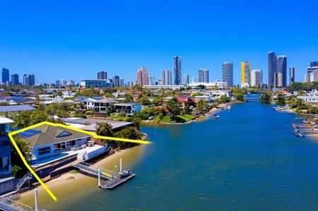 27 Flamingo Key, Broadbeach Waters QLD 4218 - House For Rent | Domain - Photo 5