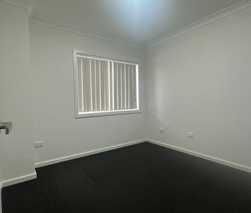 Modern 4-Bedroom Duplex in Chipping Norton - Photo 2