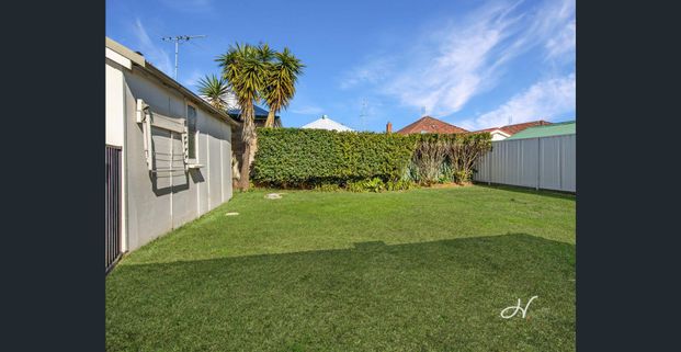 CHARMING CHARACTER COTTAGE IN SOUGHT-AFTER GEORGETOWN - Photo 1