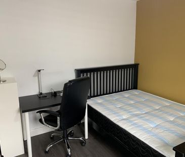 6 bedroom terraced house to rent - Photo 4