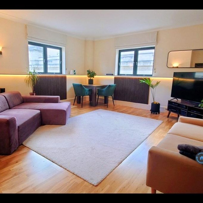 1 bedroom flat to rent - Photo 1