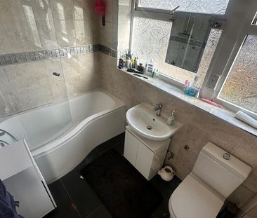 1 bedroom semi-detached house to rent - Photo 4