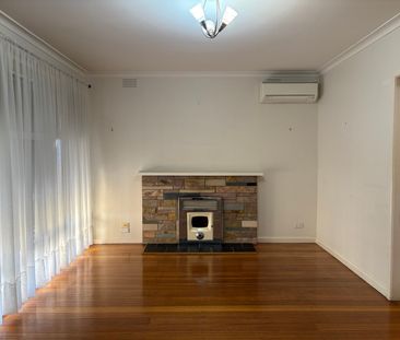 17 Austin Street, Bulleen - Photo 3