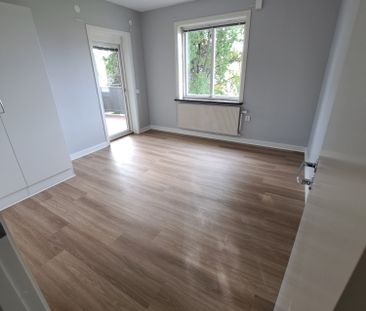 Drottninggatan, Vara - Foto 2