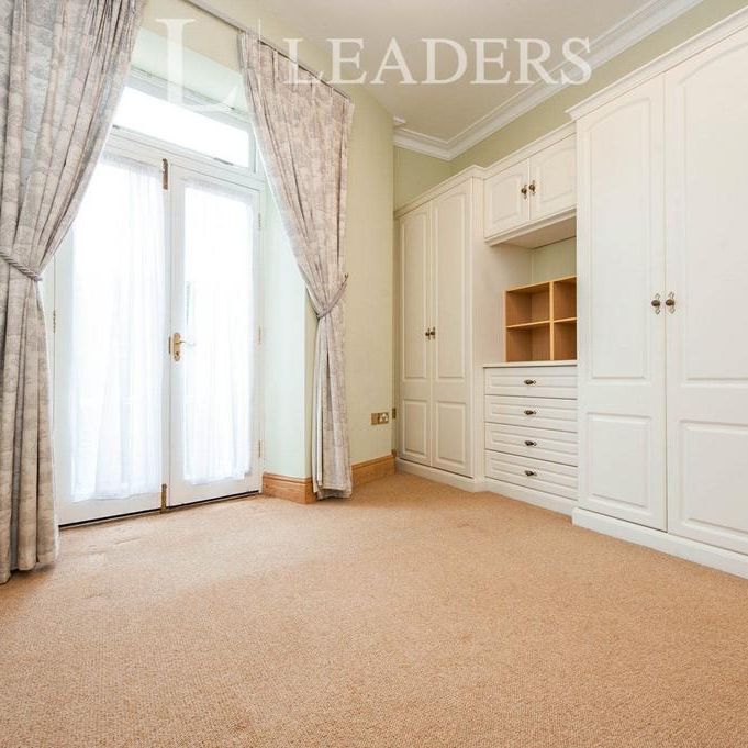 2 bedroom flat to rent - Photo 1