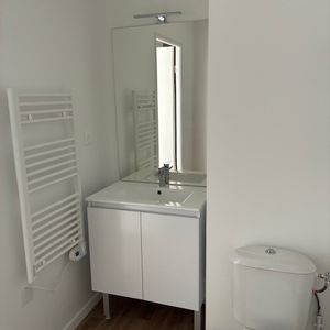 Location Appartement 1 pièce 27m² - Photo 3