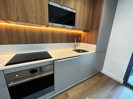 2 room luxury Flat for rent in Oeiras, Lisbon - Photo 5