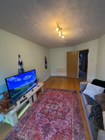 2 Bed Flat, Slateford Road, EH11 - Photo 2