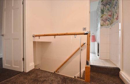 2 bedroom detached house to rent - Photo 2