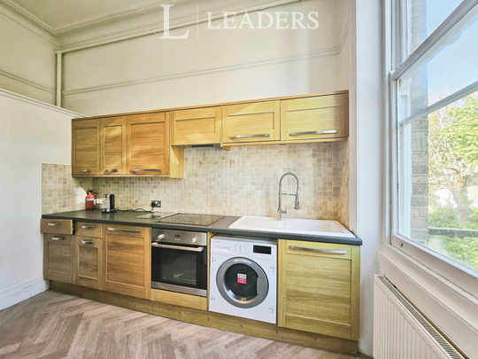 2 bedroom flat to rent Second Avenue, Hove - Photo 1