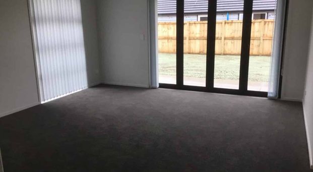 Spacious four bedroom family home - Photo 1