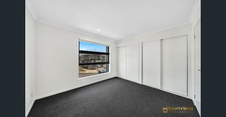 For Lease - Modern Living in the Heart of Mambourin - Photo 5