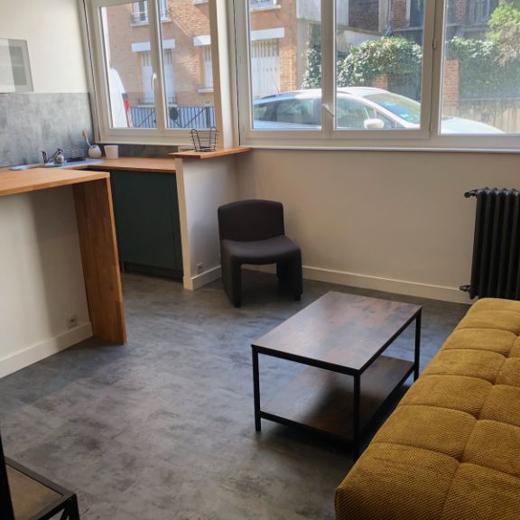 Location Appartement 1 pièce Meublé 33m² PARIS 15ème - Photo 1