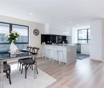 18 Myland Drive, Hobsonville - Photo 1