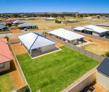 Modern 3 x 2 Bedroom Home - Photo 6