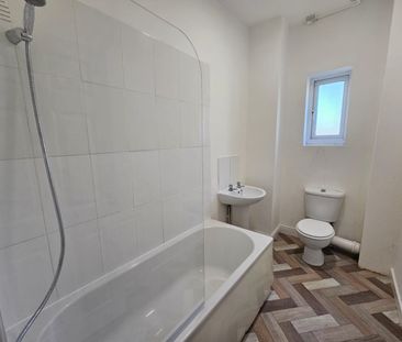 1 Bed Flat, Padstow Street, M40 - Photo 5