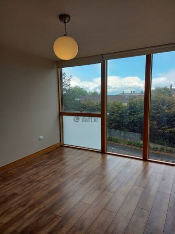 Apartment to rent in Dublin, Merrion Rd, Elm Park - Photo 5