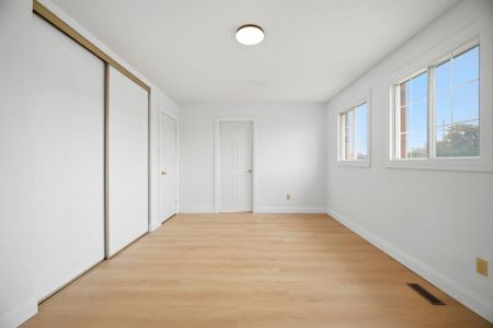 For Lease - 4676 Owl Circle, Mississauga, Ontario - Photo 2