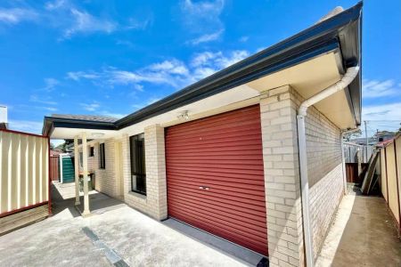 “Modern 3-Bedroom Home in a Prime Location” - Photo 2