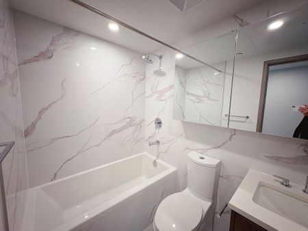 For Lease - 3 Concord Cityplace Way Unit# 7105, Toronto, Ontario - Photo 5