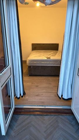 House share to rent - Photo 3