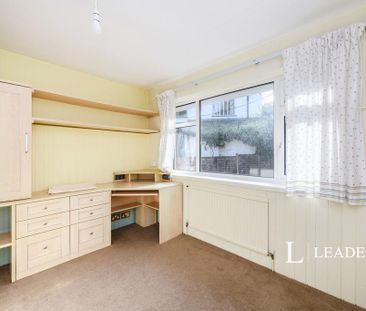 4 bedroom detached house to rent - Photo 5