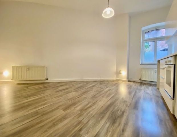 WG- geeignete 2- Raum- Wohnung mit Einbauküche - Foto 1