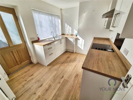 3 bedroom semi-detached house to rent - Photo 5