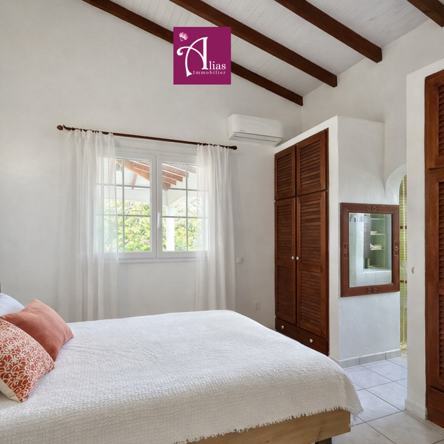 Location Maison 4 pièces 119m² STE ANNE 97180 - Photo 1