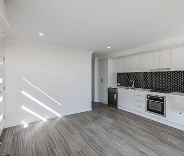 Modern Duplex - Photo 3