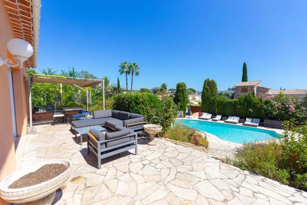 Maison de plain pied Mandelieu La Napoule 5 pièce(s) 130 m2 - Photo 1