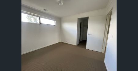 FOR LEASE - Photo 3
