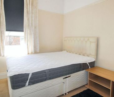 3 bed upper flat to rent in NE6 - Photo 4