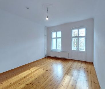 Altbaufans aufgepasst: 2-Zimmer-Wohnung mit Balkon in ruhiger Lage ... - Photo 2