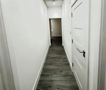 2 bedroom Flat To Let - Photo 6