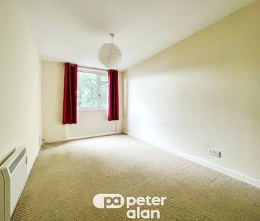 Llanishen Court, Llanishen - Photo 5