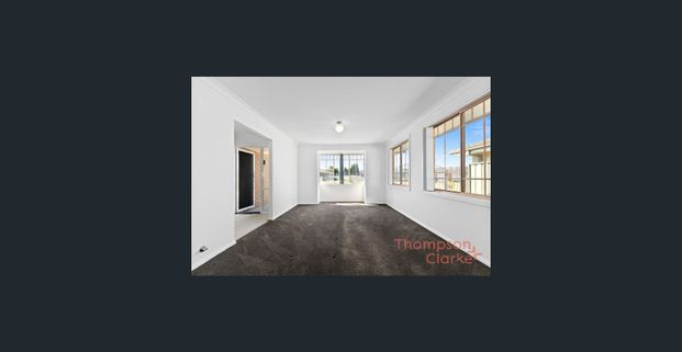 Spacious family home! - Photo 1