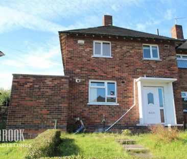 3 bedroom semi-detached house to rent - Photo 4