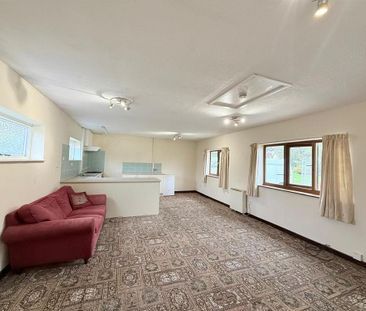2 bedroom bungalow to rent - Photo 3