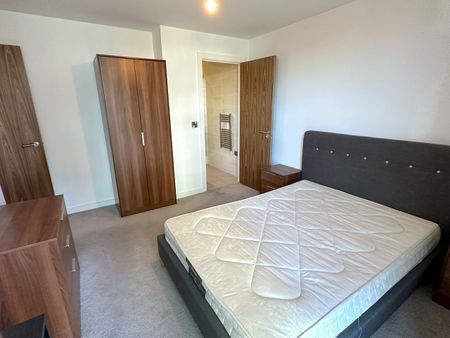 2 Bed Flat, Regent Road, M3 - Photo 3