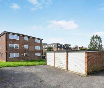 The Glen, Woodlands Road, Redhill, Surrey, RH1 - Photo 6